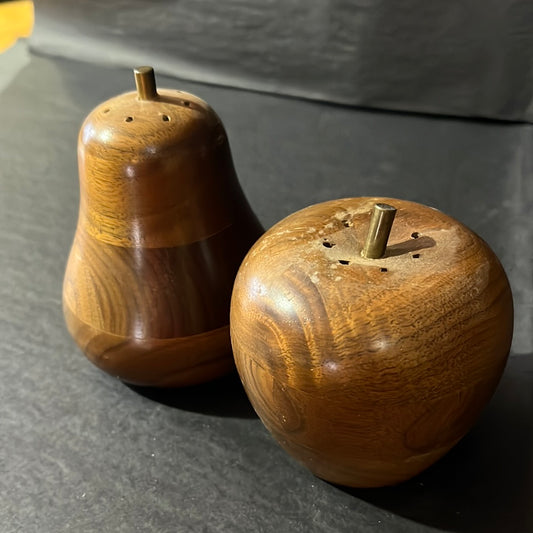 Vintage Apple and Pear Salt and Pepper