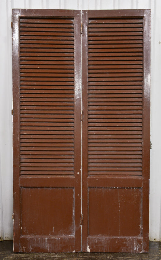 Painted Shutters White / brown